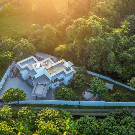 Villa Sierra Sky - Exquisite Elegant 4 Bedroom Villa Dehradun Esterno foto