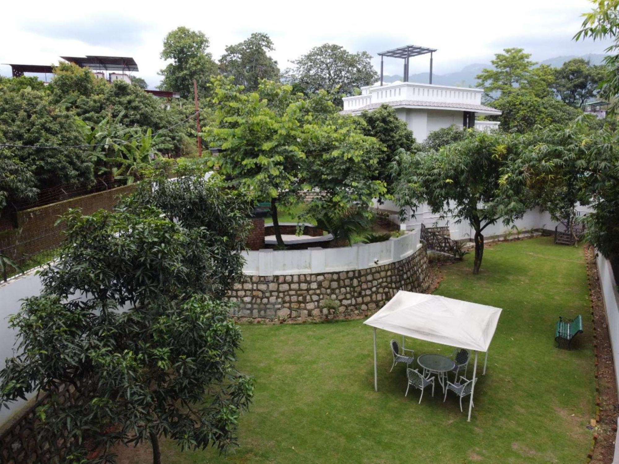 Villa Sierra Sky - Exquisite Elegant 4 Bedroom Villa Dehradun Esterno foto