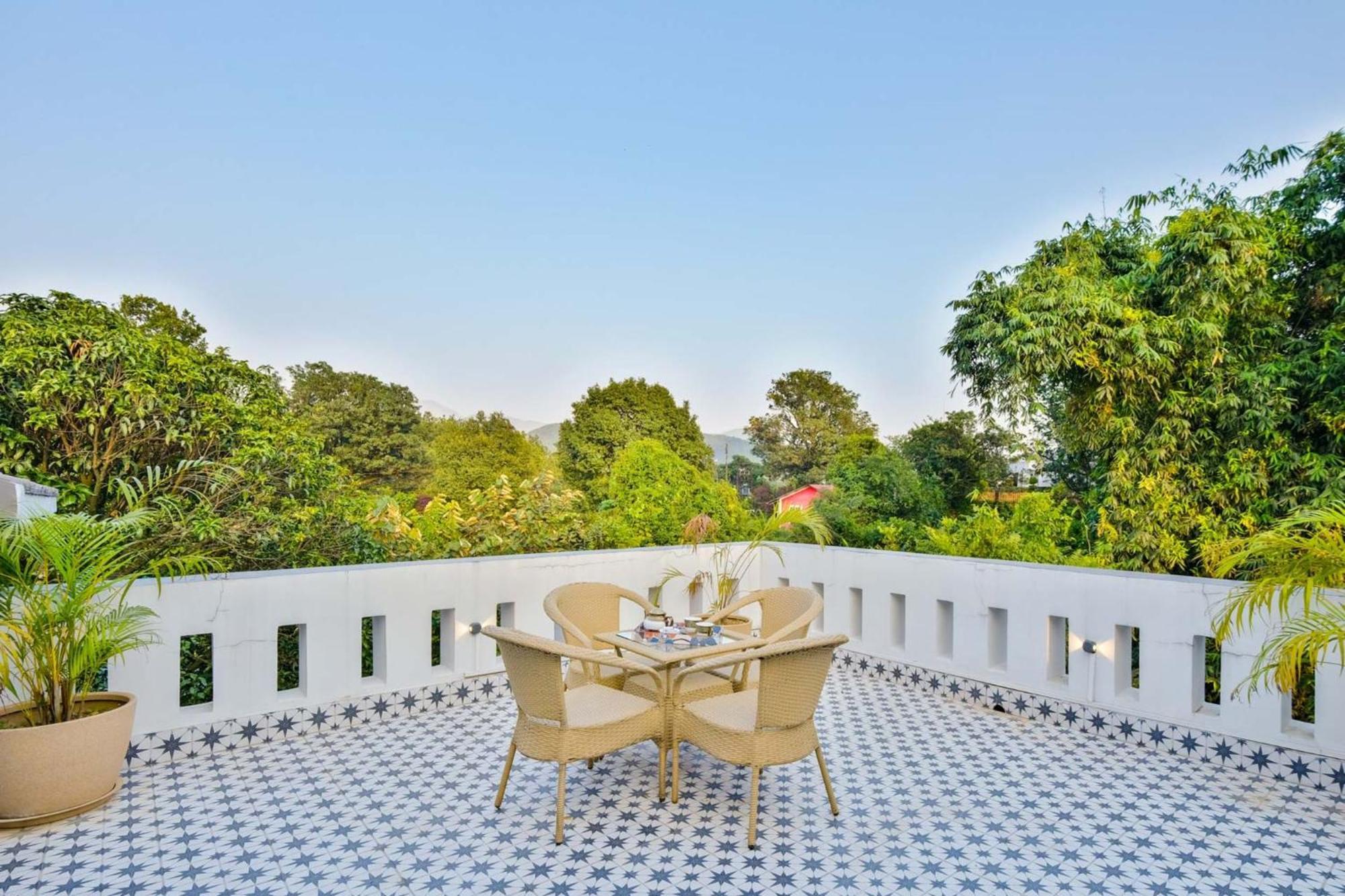 Villa Sierra Sky - Exquisite Elegant 4 Bedroom Villa Dehradun Esterno foto